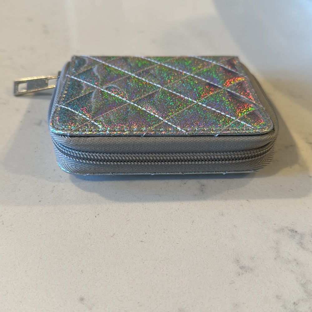 Silver, iridescent wallet - Picture 7 of 7
